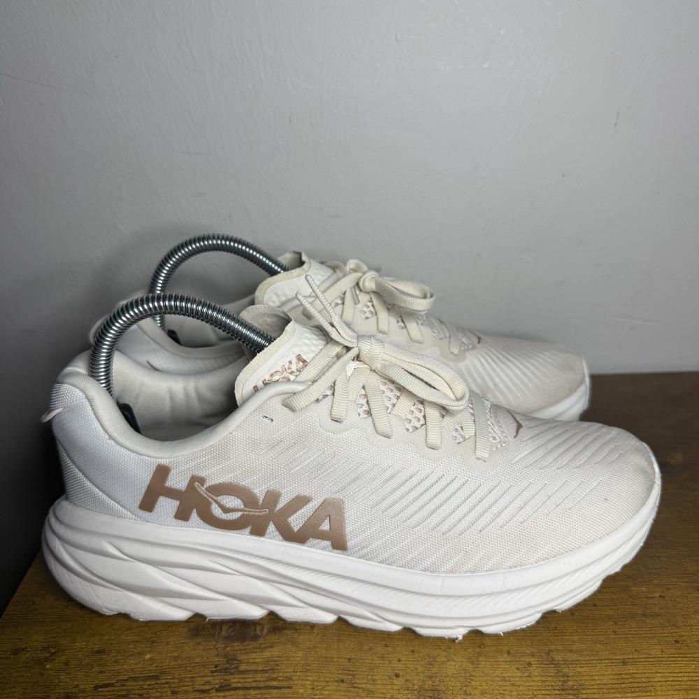 Hoka One One Rincon 3 Running Shoes Women's Size 7.5 B Beige